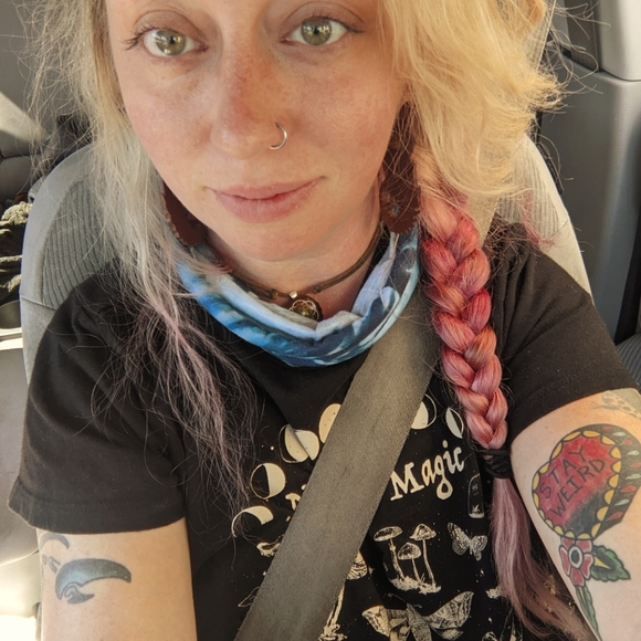 Meet your Posher, Jana - Picture 1 of 1